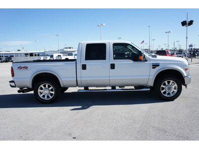 ford f 250 super duty 2008 white lariat diesel 8 cylinders 4 wheel drive automatic 77388