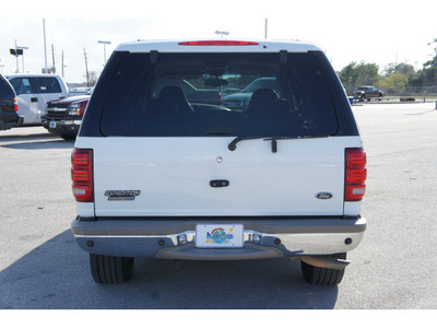 ford expedition 2002 white suv eddie bauer gasoline 8 cylinders rear wheel drive automatic 77388