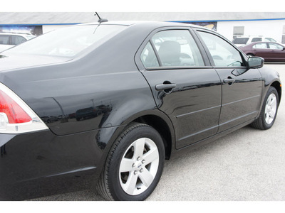 ford fusion 2009 black sedan v6 se gasoline 6 cylinders front wheel drive automatic 77388