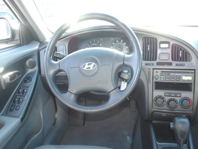 hyundai elantra 2005 silver hatchback gls sulev gasoline 4 cylinders front wheel drive automatic 94063