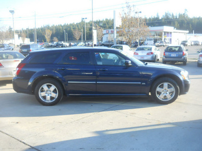 dodge magnum 2005 blue wagon sxt gasoline 6 cylinders all whee drive shiftable automatic 99212