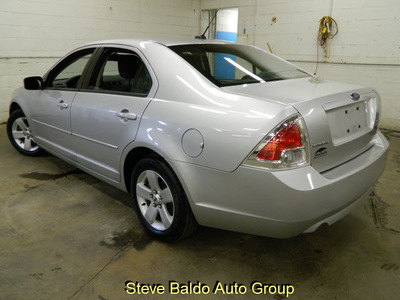 ford fusion 2009 silver sedan se gasoline 6 cylinders front wheel drive automatic 14304