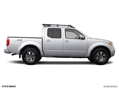 nissan frontier 2012 pro 4x gasoline 6 cylinders 4 wheel drive 5 speed automatic 56001