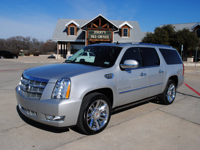 cadillac escalade esv 2011 silver suv platinum edition flex fuel 8 cylinders all whee drive automatic 76087