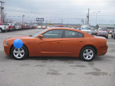 dodge charger 2011 orange sedan se gasoline 6 cylinders rear wheel drive autostick 62863