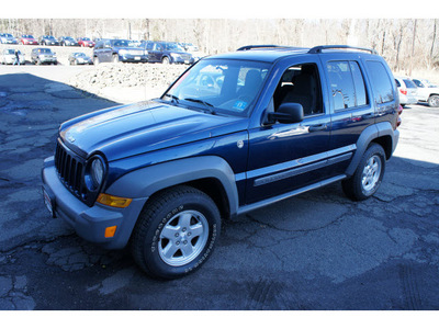 jeep liberty 2005 blue suv sport gasoline 6 cylinders 4 wheel drive automatic 08812