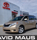 toyota sienna 2011 gold van le gasoline 6 cylinders front wheel drive automatic 32771
