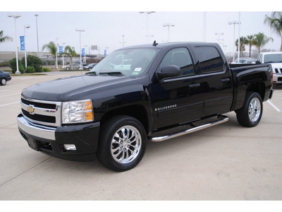 chevrolet silverado 1500 2007 black lt1 gasoline 8 cylinders rear wheel drive automatic with overdrive 77065