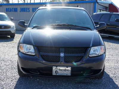 dodge caravan 2004 black van sxt gasoline 6 cylinders front wheel drive automatic 27569