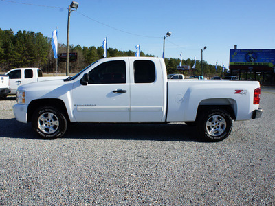 chevrolet silverado 1500 2008 white lt1 gasoline 8 cylinders 4 wheel drive automatic 27569