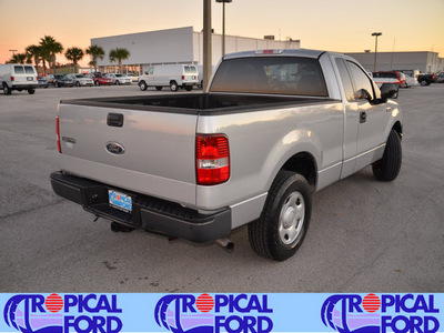 ford f 150 2005 silver pickup truck xl gasoline 6 cylinders rear wheel drive automatic 32837
