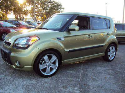 kia soul 2011 green hatchback gasoline 4 cylinders front wheel drive automatic 32901
