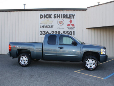 chevrolet silverado 1500 2009 blue pickup truck z71 flex fuel 8 cylinders 2 wheel drive automatic 27215