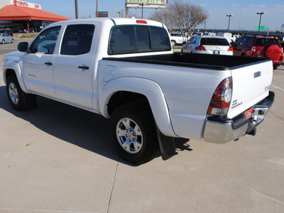 toyota tacoma 2010 white prerunner v6 gasoline 6 cylinders 2 wheel drive automatic 75228