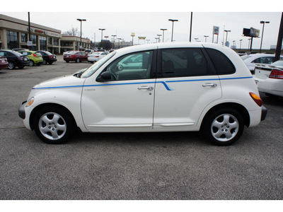chrysler pt cruiser 2002 white wagon touring edition gasoline 4 cylinders front wheel drive automatic 47130