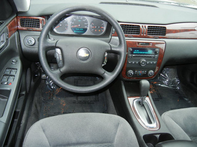 chevrolet impala 2009 silver sedan lt flex fuel 6 cylinders front wheel drive automatic 55448