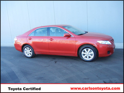 toyota camry 2011 red sedan le gasoline 4 cylinders front wheel drive automatic 55448