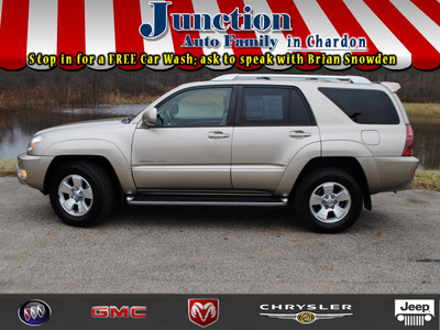 toyota 4runner 2004 gold suv limited gasoline 6 cylinders 4 wheel drive 4 speed automatic 44024