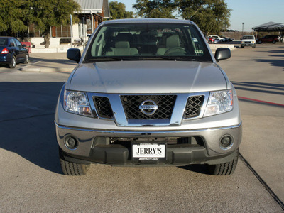 nissan frontier 2010 silver se gasoline 6 cylinders 2 wheel drive automatic with overdrive 76087