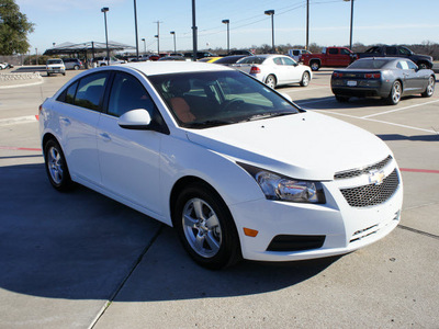 chevrolet cruze 2011 white sedan lt gasoline 4 cylinders front wheel drive automatic 76087