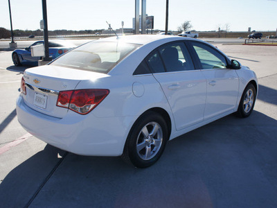 chevrolet cruze 2011 white sedan lt gasoline 4 cylinders front wheel drive automatic 76087