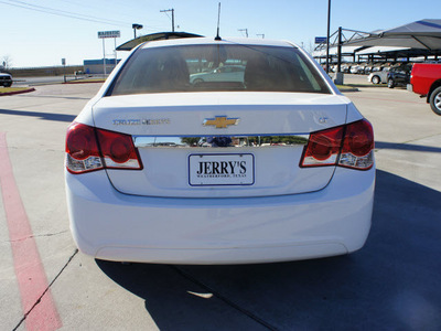 chevrolet cruze 2011 white sedan lt gasoline 4 cylinders front wheel drive automatic 76087