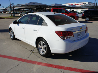 chevrolet cruze 2011 white sedan lt gasoline 4 cylinders front wheel drive automatic 76087