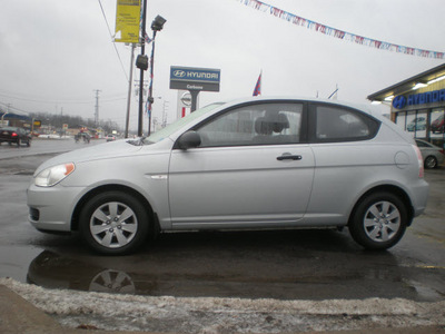 hyundai accent 2008 silver hatchback gs gasoline 4 cylinders front wheel drive automatic with overdrive 13502