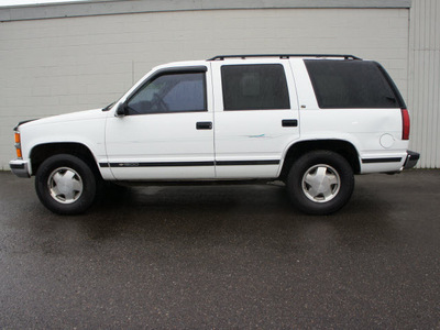 chevrolet tahoe 1996 white suv lt gasoline v8 4 wheel drive automatic 98371