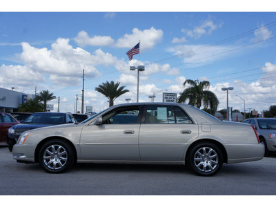 cadillac dts 2008 gold sedan luxury i gasoline 8 cylinders front wheel drive automatic 33870