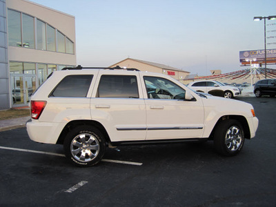 jeep grand cherokee 2008 white suv limited gasoline 8 cylinders 4 wheel drive automatic 46410