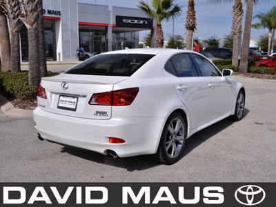 lexus is 2009 white sedan 250 gasoline 6 cylinders rear wheel drive automatic 32771