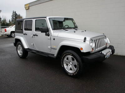jeep wrangler unlimited 2008 silver suv sahara gasoline 6 cylinders 4 wheel drive 6 speed manual 98371