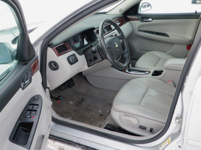 chevrolet impala 2009 silver sedan ltz flex fuel 6 cylinders front wheel drive automatic 55318