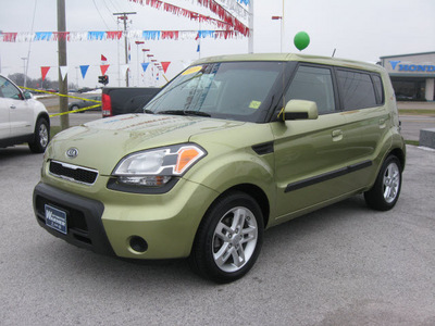 kia soul 2010 green hatchback gasoline 4 cylinders front wheel drive automatic with overdrive 45840