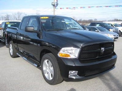 ram ram pickup 1500 2012 black st gasoline 8 cylinders 4 wheel drive 6 speed automatic 62863