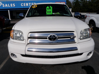 toyota tundra 2003 white sr5 gasoline 8 cylinders 4 wheel drive automatic 32401