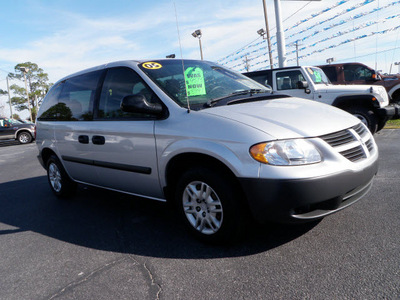 dodge caravan 2005 silver van se gasoline 6 cylinders front wheel drive automatic 32401