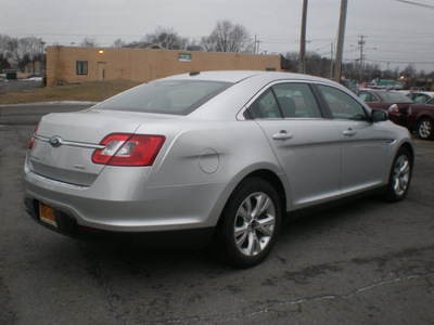 ford taurus 2010 silver sedan sel gasoline 6 cylinders front wheel drive automatic 13212