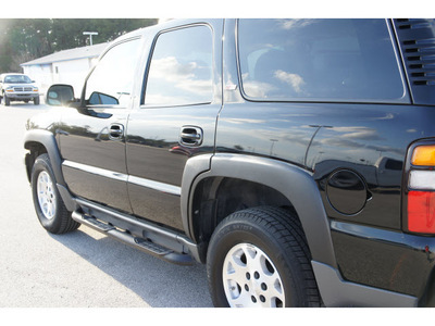 chevrolet tahoe 2006 black suv z71 gasoline 8 cylinders 4 wheel drive automatic 77388