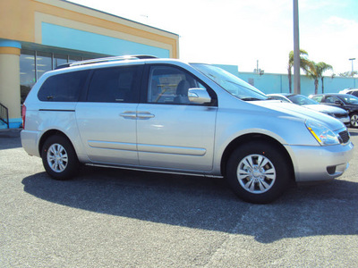 kia sedona 2012 silver van lx gasoline 6 cylinders front wheel drive automatic 32901