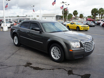 chrysler 300 2009 gray sedan lx gasoline 6 cylinders rear wheel drive automatic 33021