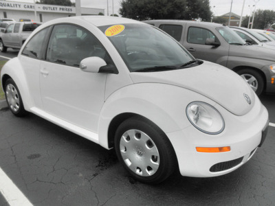 volkswagen new beetle 2010 white hatchback pzev gasoline 5 cylinders front wheel drive automatic 34474