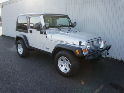 jeep wrangler 2006 silver suv rubicon gasoline 6 cylinders 4 wheel drive 6 speed manual 98371
