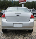 ford focus 2009 gray sedan se gasoline 4 cylinders front wheel drive automatic 27569