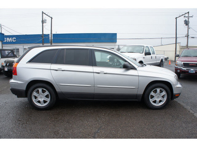 chrysler pacifica 2005 silver suv touring gasoline 6 cylinders all whee drive automatic 98632