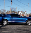 ford mustang 2006 blue coupe gasoline 6 cylinders rear wheel drive automatic 61832