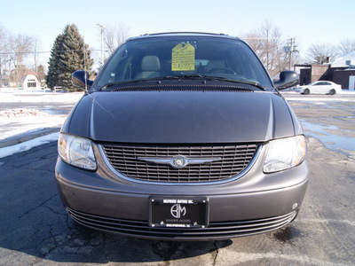 chrysler town country 2004 gray van touring dvd system gasoline 6 cylinders front wheel drive automatic 61008