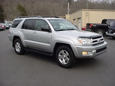 toyota 4runner 2004 gray suv sr5 gasoline 6 cylinders 4 wheel drive automatic 06019