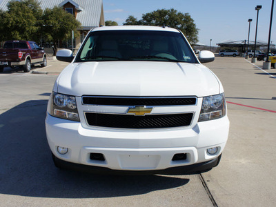 chevrolet suburban 2011 white suv lt flex fuel 8 cylinders 4 wheel drive automatic 76087